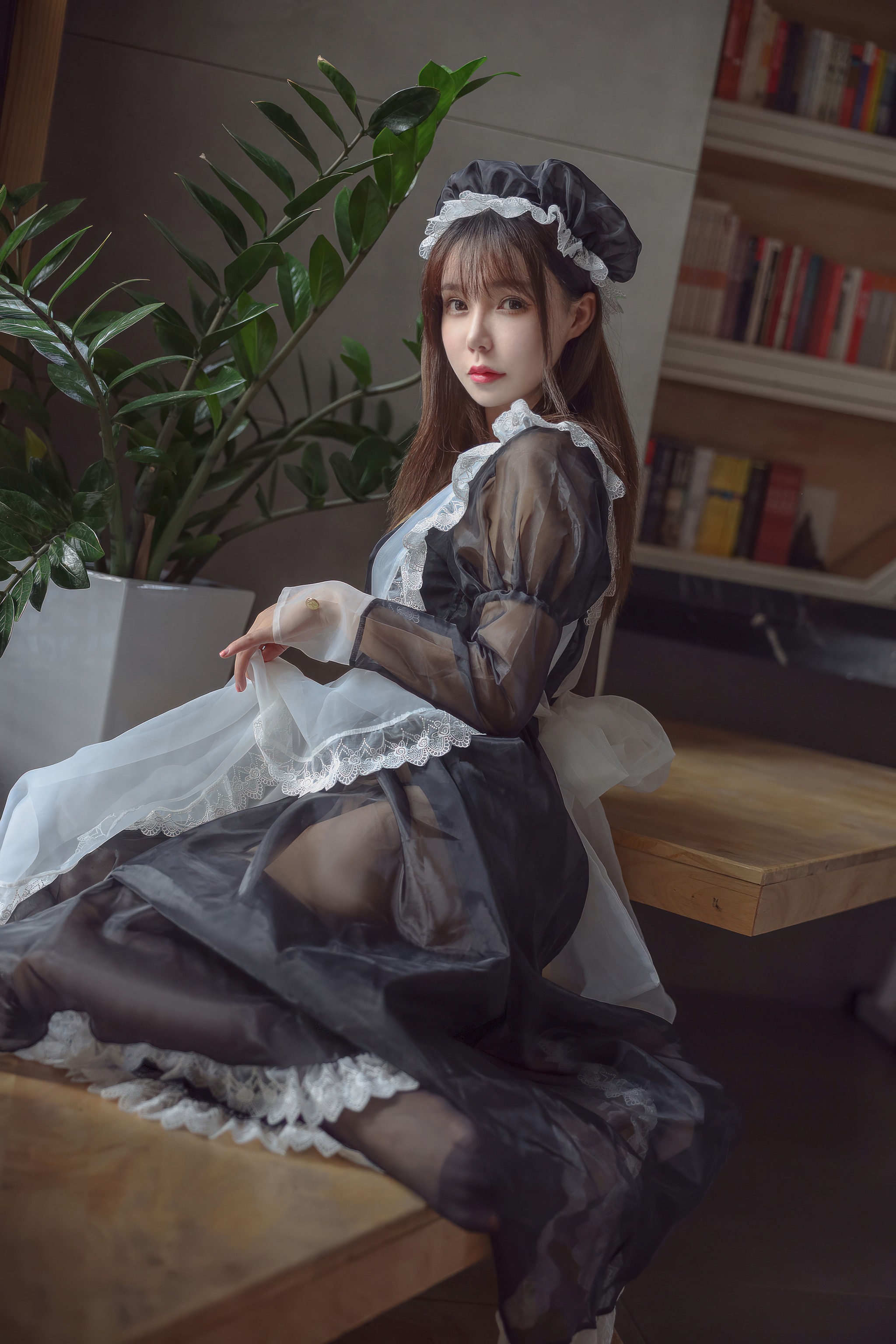 亚马逊鲶鱼 - NO.029 黑色透明女仆[33P]-XikXak